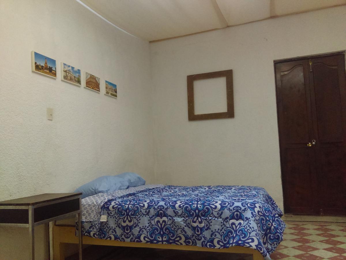 Julio House Hostel Leon Ngoại thất bức ảnh